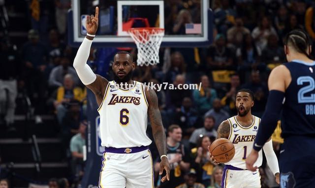 爱游戏体育-NBA季后赛：湖人逆转灰熊晋级东部决赛